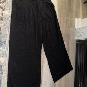 American Eagle Women’s Wide Leg Trousers Size 8 Short